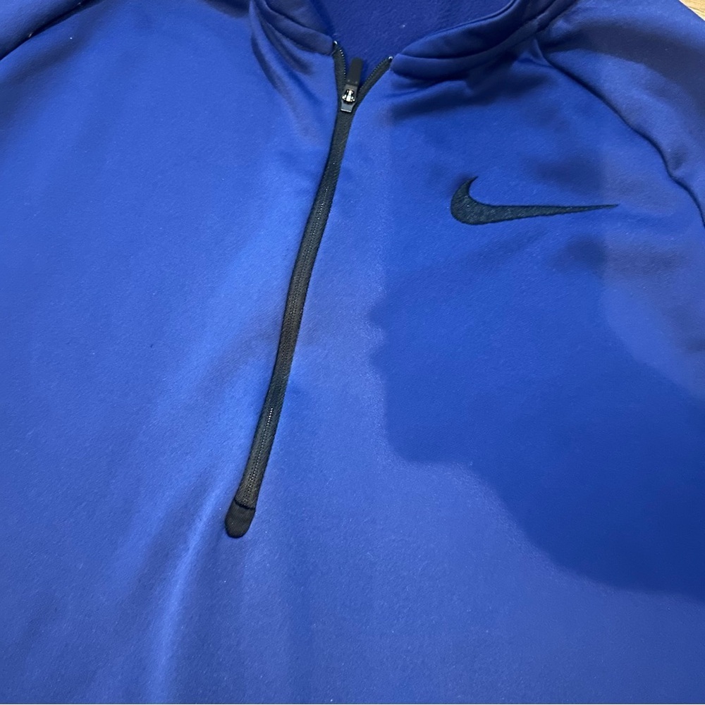 Nike Men's Royal Blue Quarter Zip Performance Jacket - Picture 3 of 4